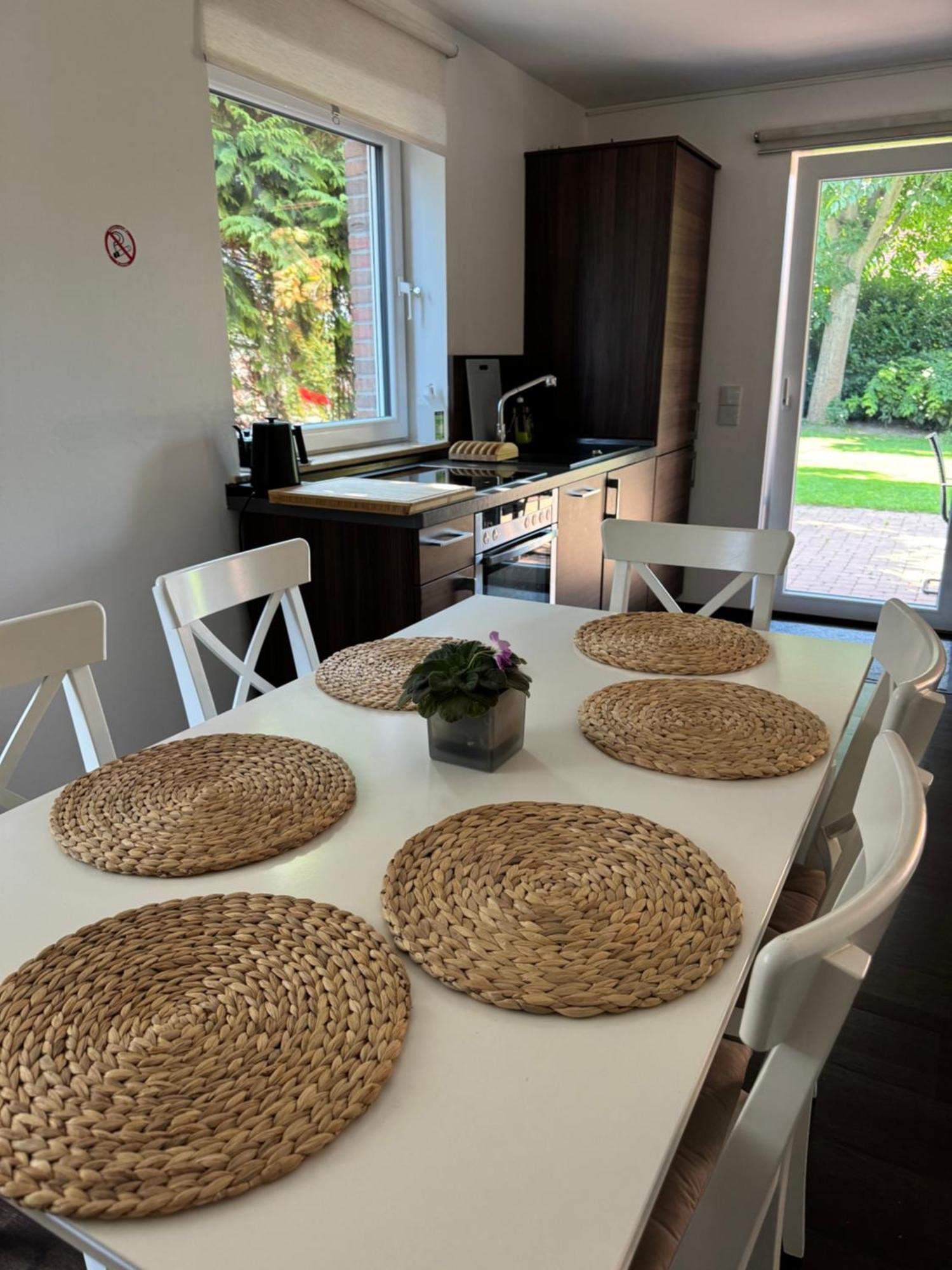 Modern House Gehrden Auf 2 Etagen, Nice Garten, Barbecue, Contactless Check-In, Free Parking Exterior photo