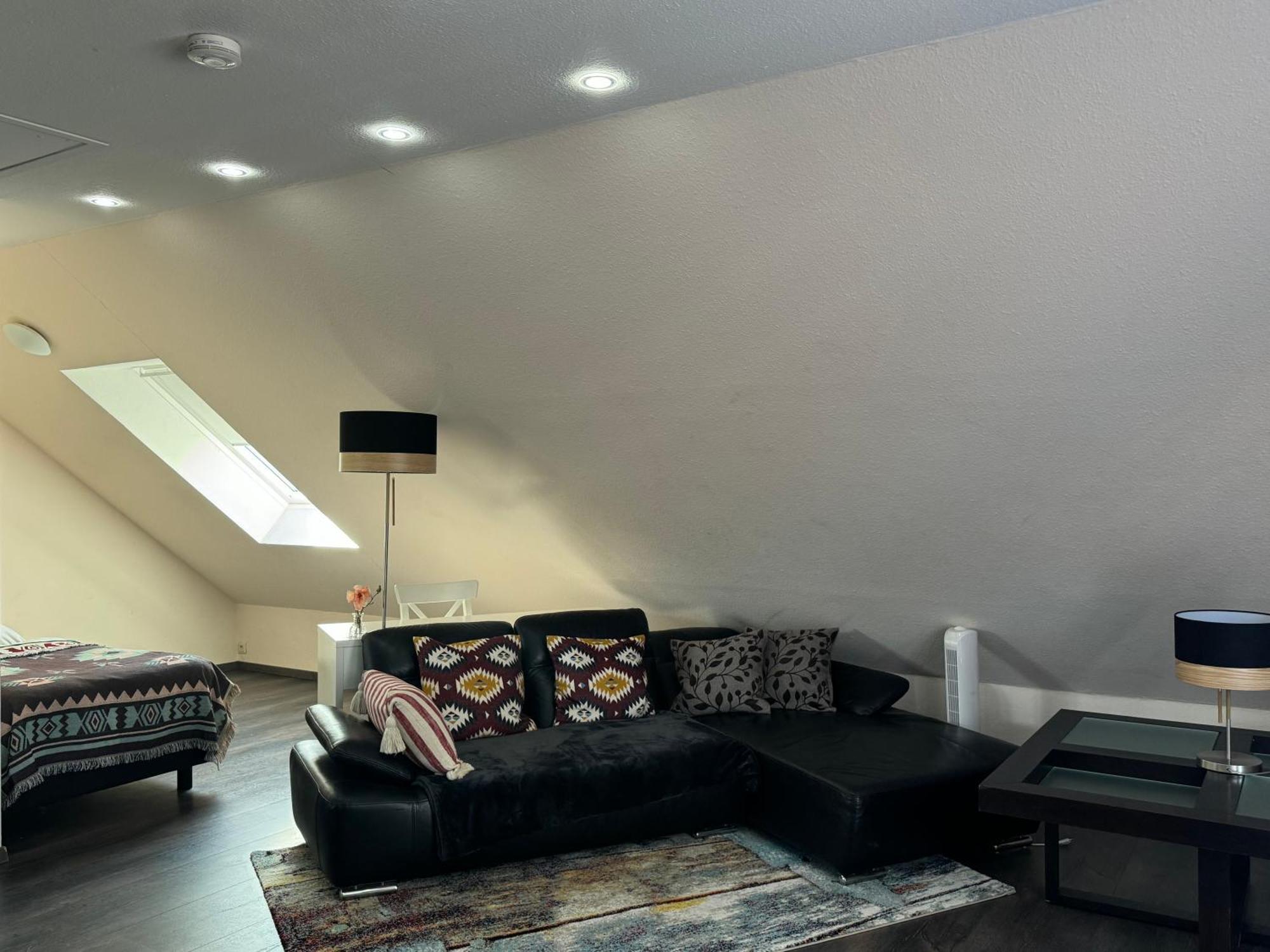 Modern House Gehrden Auf 2 Etagen, Nice Garten, Barbecue, Contactless Check-In, Free Parking Exterior photo