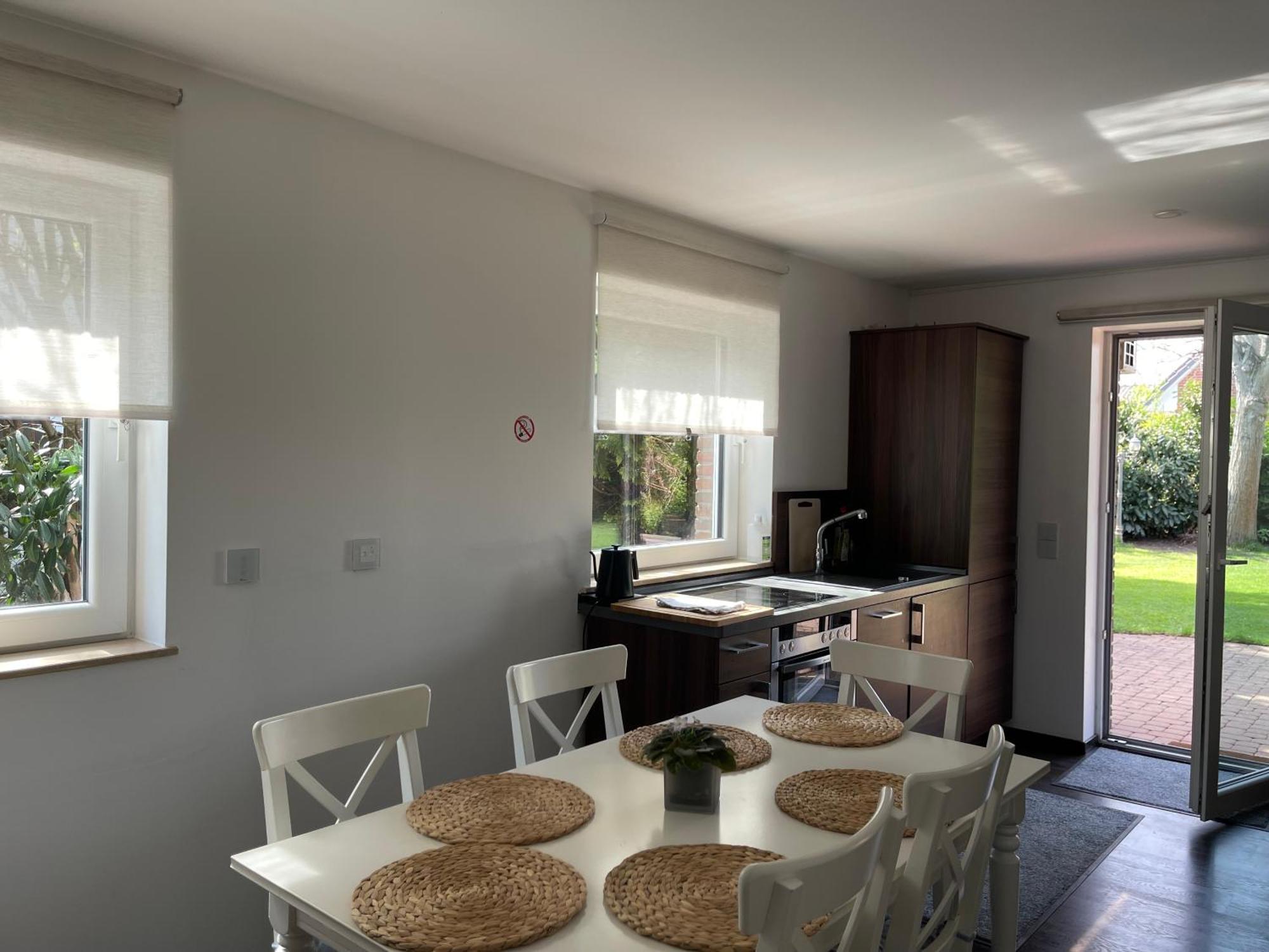 Modern House Gehrden Auf 2 Etagen, Nice Garten, Barbecue, Contactless Check-In, Free Parking Exterior photo