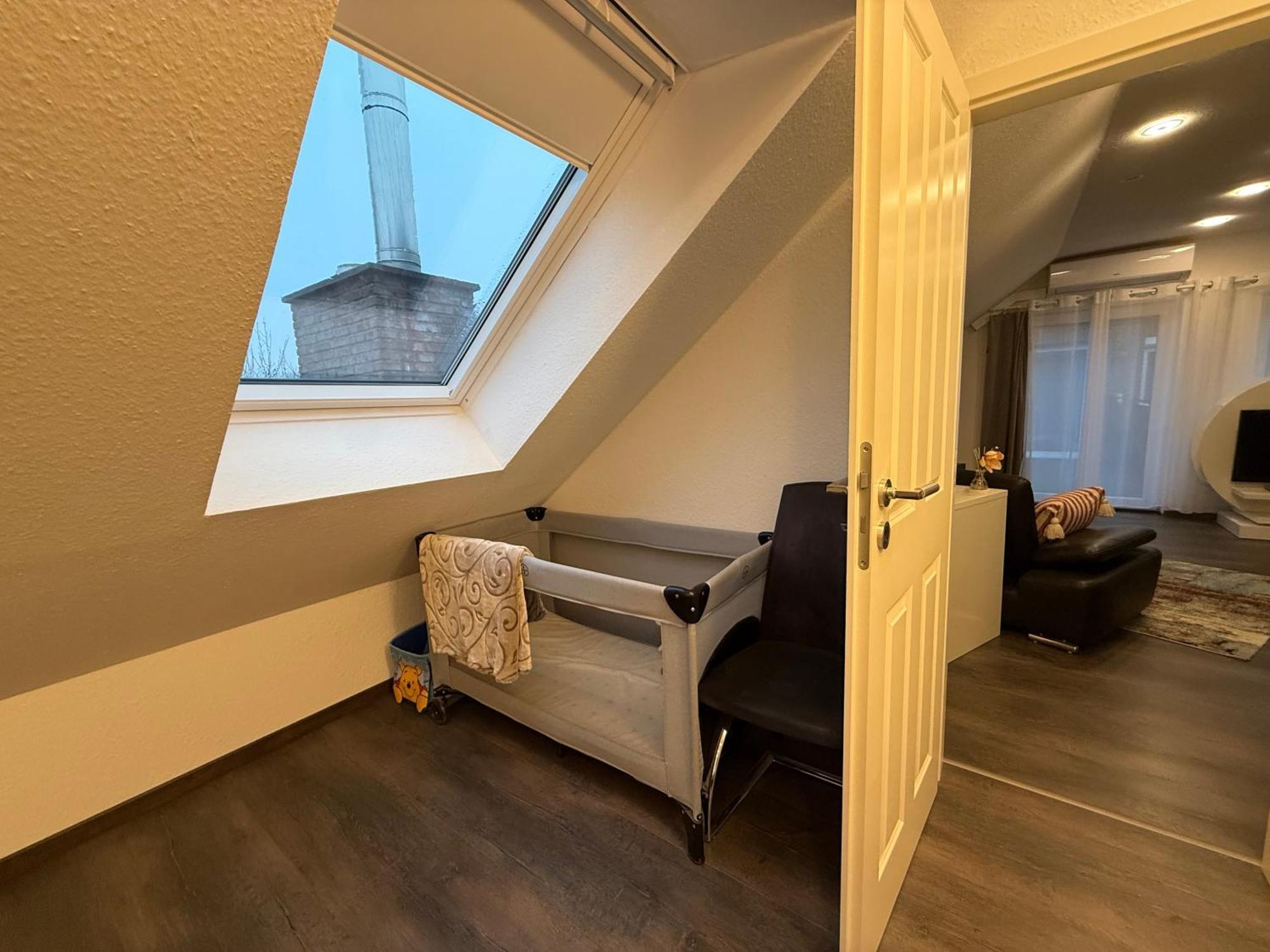 Modern House Gehrden Auf 2 Etagen, Nice Garten, Barbecue, Contactless Check-In, Free Parking Exterior photo